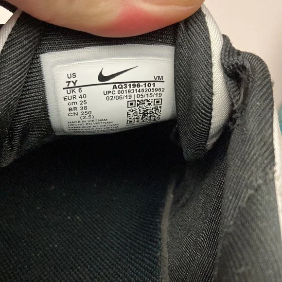 Nike Air Max 270 Shoes Womens Size 7Y AQ3196-101 White Aurora Teal - Picture 5 of 7